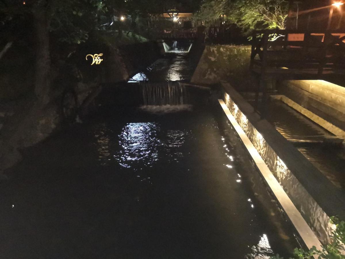 Garni Hotel Vir Врнячка-Баня Экстерьер фото